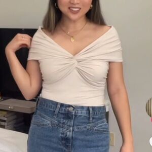 Abercrombie & Fitch Off-Shoulder Top